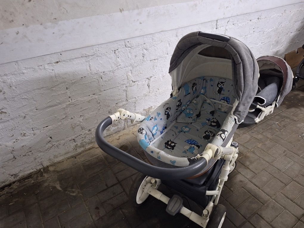 Wózek 4w1 Bexa Ideal, gondola, spacerówka, nosidełko, baza isofix