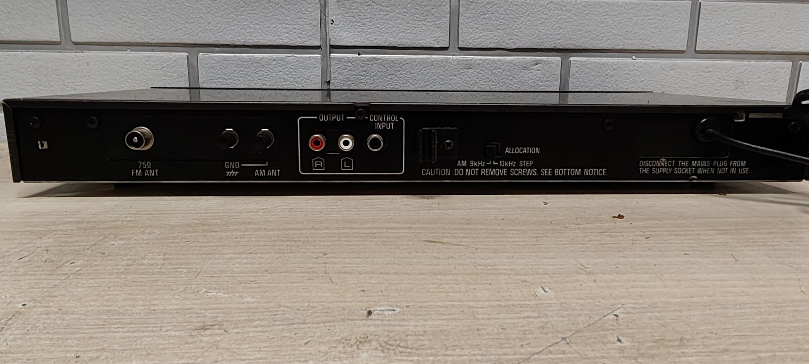 Tuner radiowy TECHNICS ST-S505. Japan