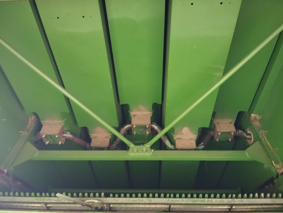 Комбайн свіжопригнаний John Deere 1075