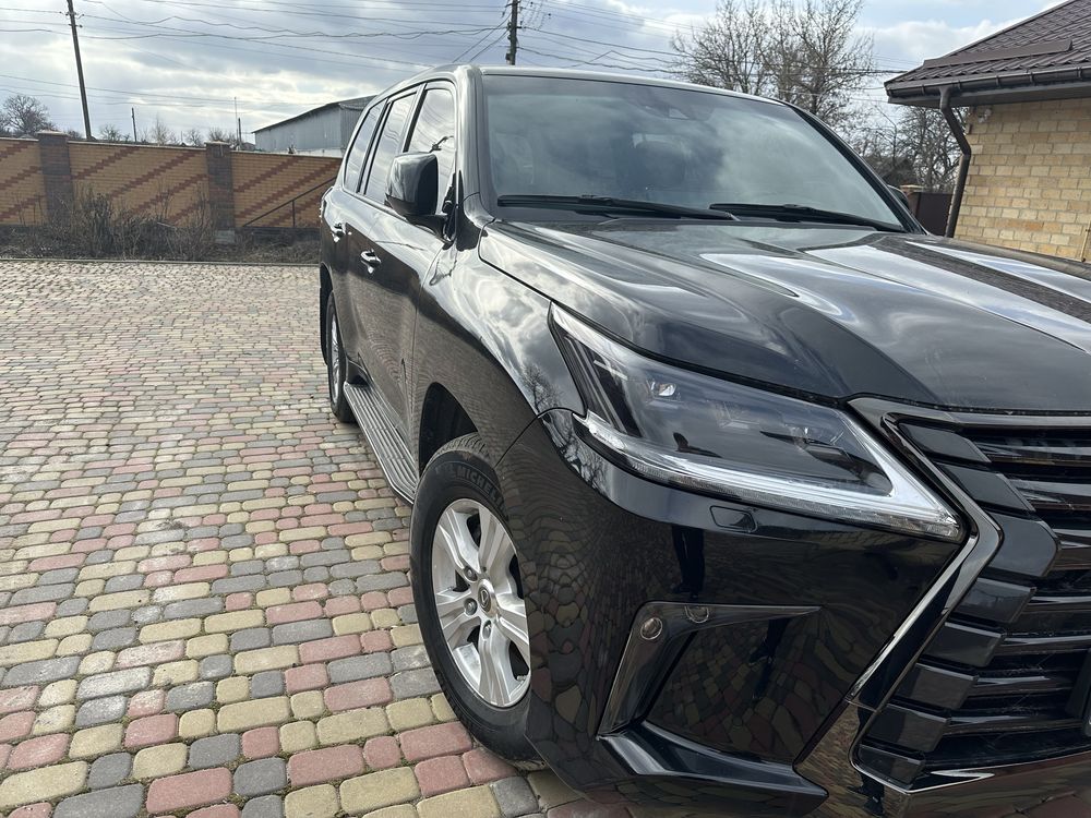 Lexus LX 450 2021