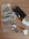 iPhone 6 rozbity z kablami