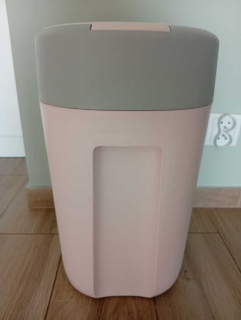 Pojemnik/ śmietnik  na pampersy Tommee Tippee clik