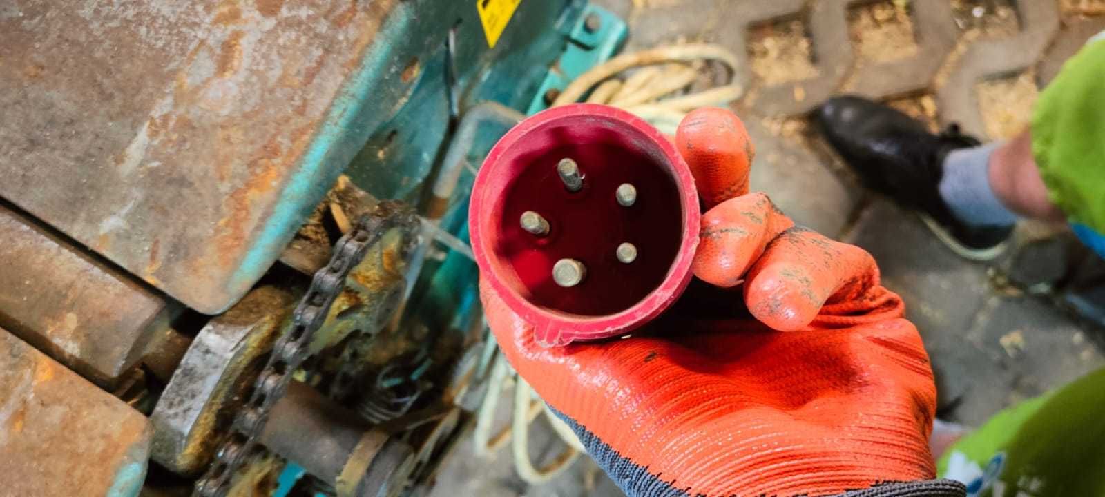 Heblarka, frezarka i oprzyrządowanie