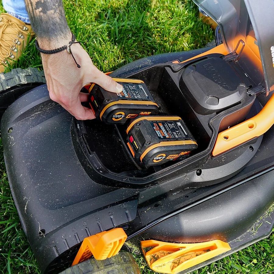 Cortador de relva/grama worx a bateria 40v