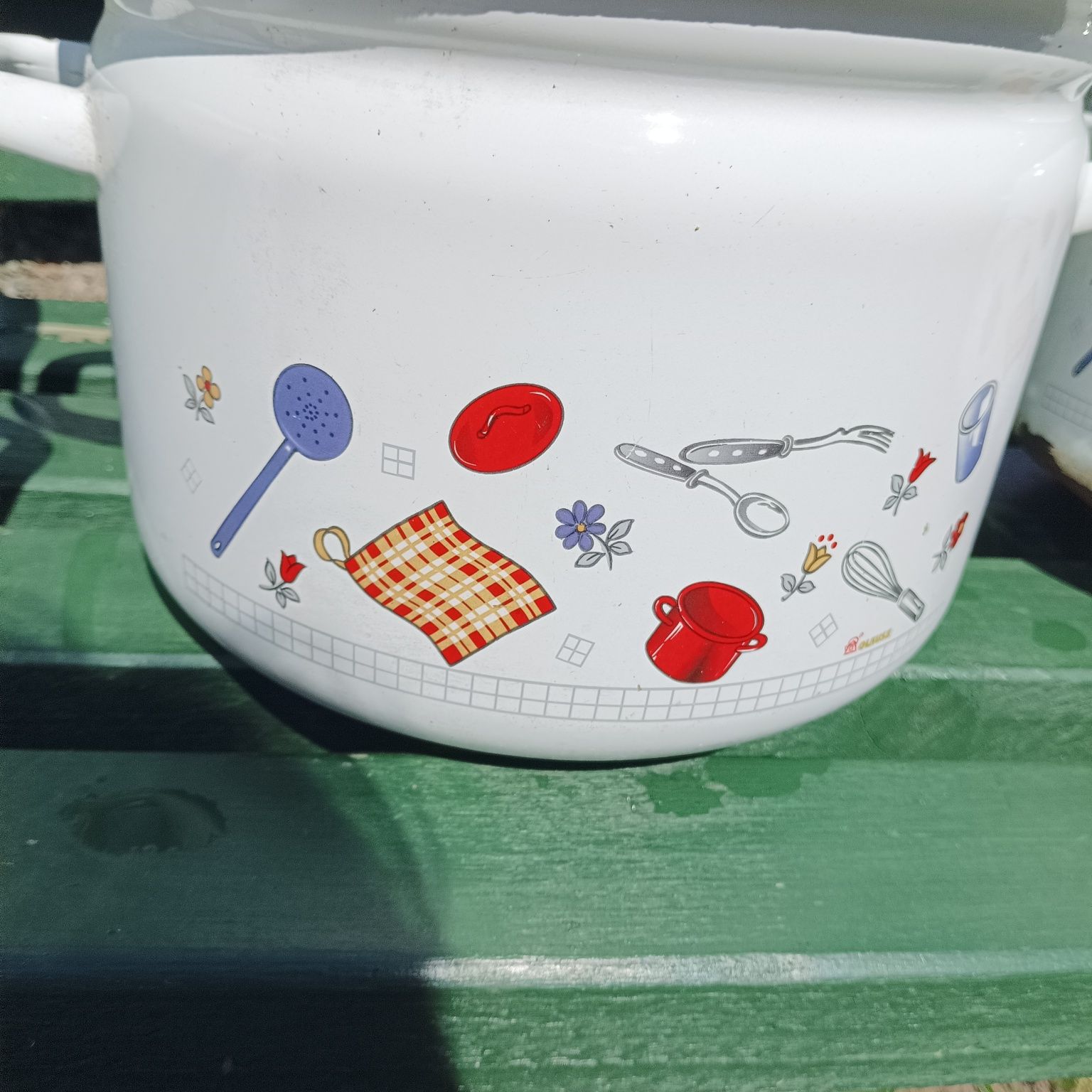 43. Stare garnki do aranżacji ogrodu