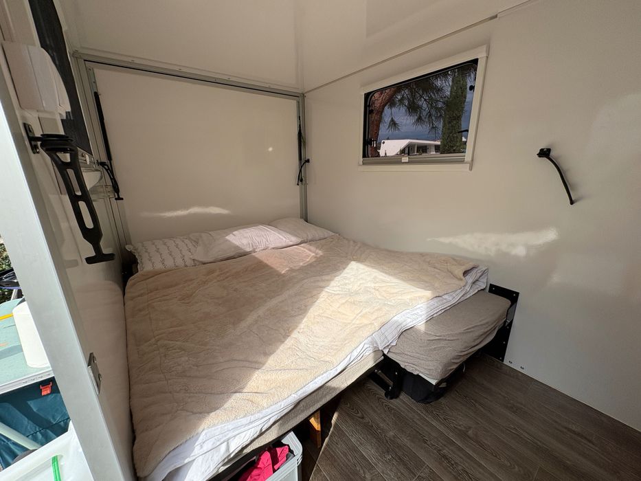 Przyczepa MiniKamp EVEREST mały lekki camper DMC 1000 kg