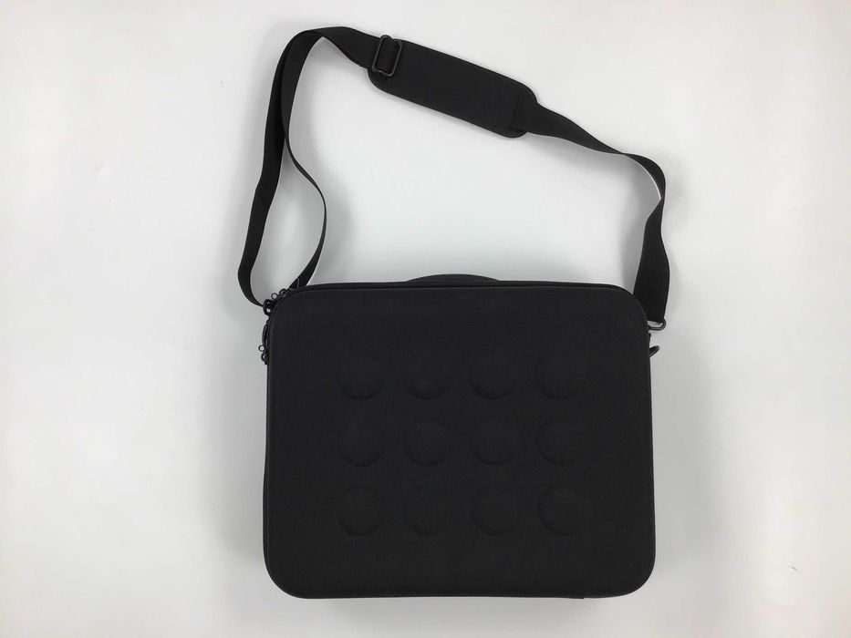 Сумка портфель для ноутбука для гаджетів і речей в літак IKEA Upptacka