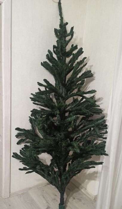 Новорічна Штучна ялинка 210 см та іграшки