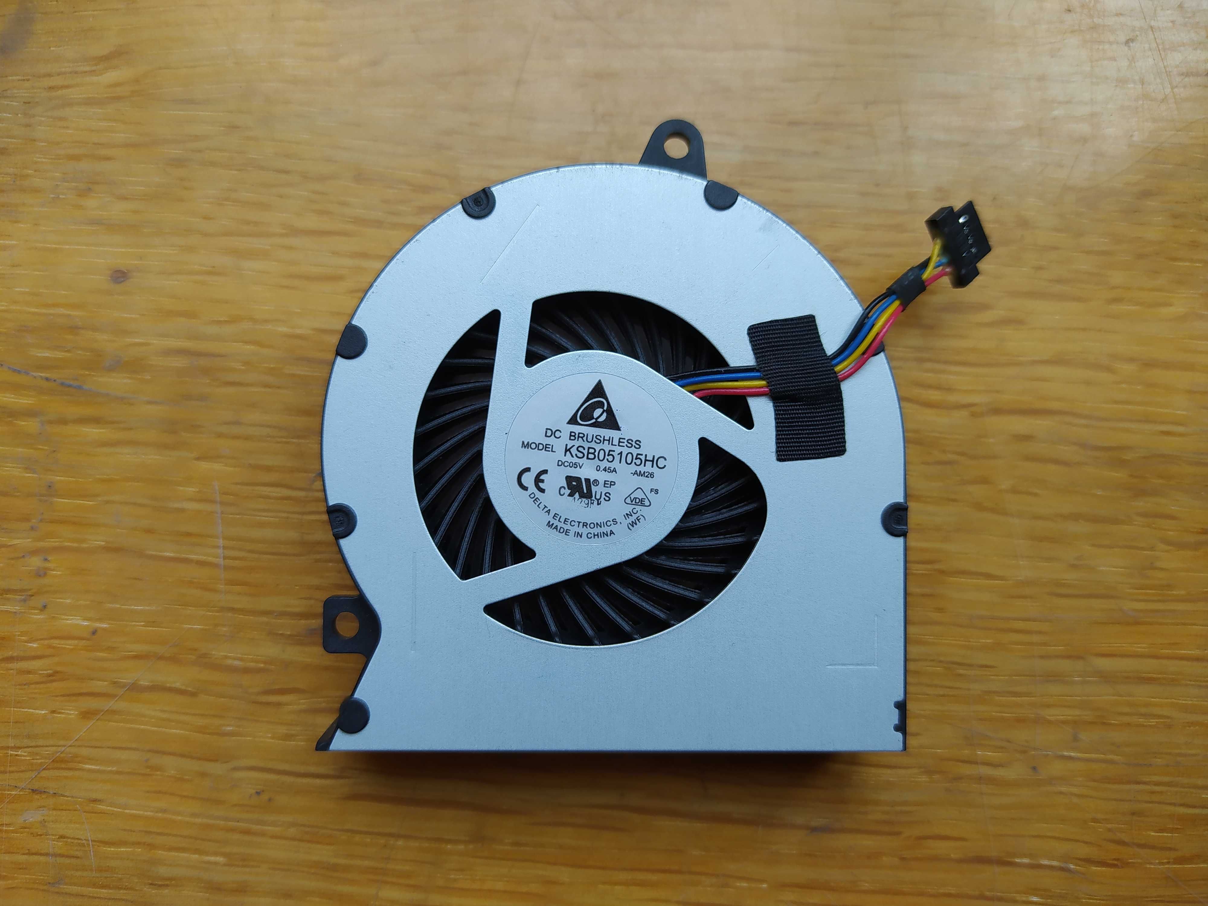 Кулер для ноутбука Delta KSB05105HC