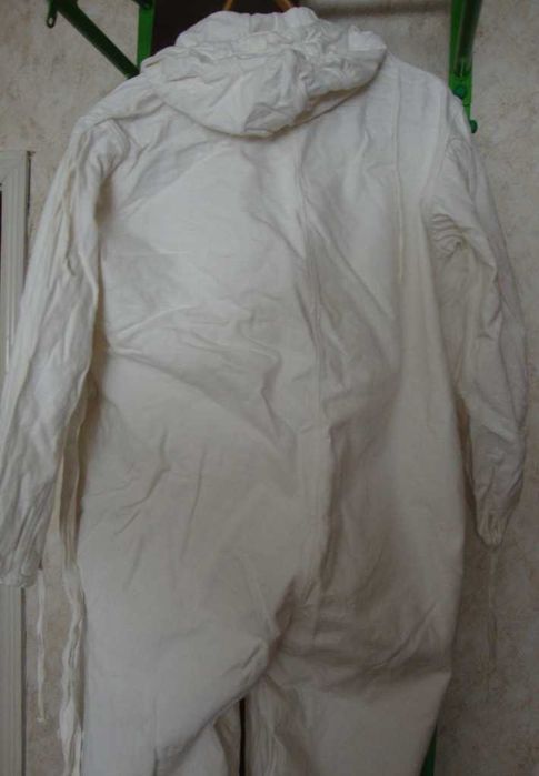 Комбинезон химика белый