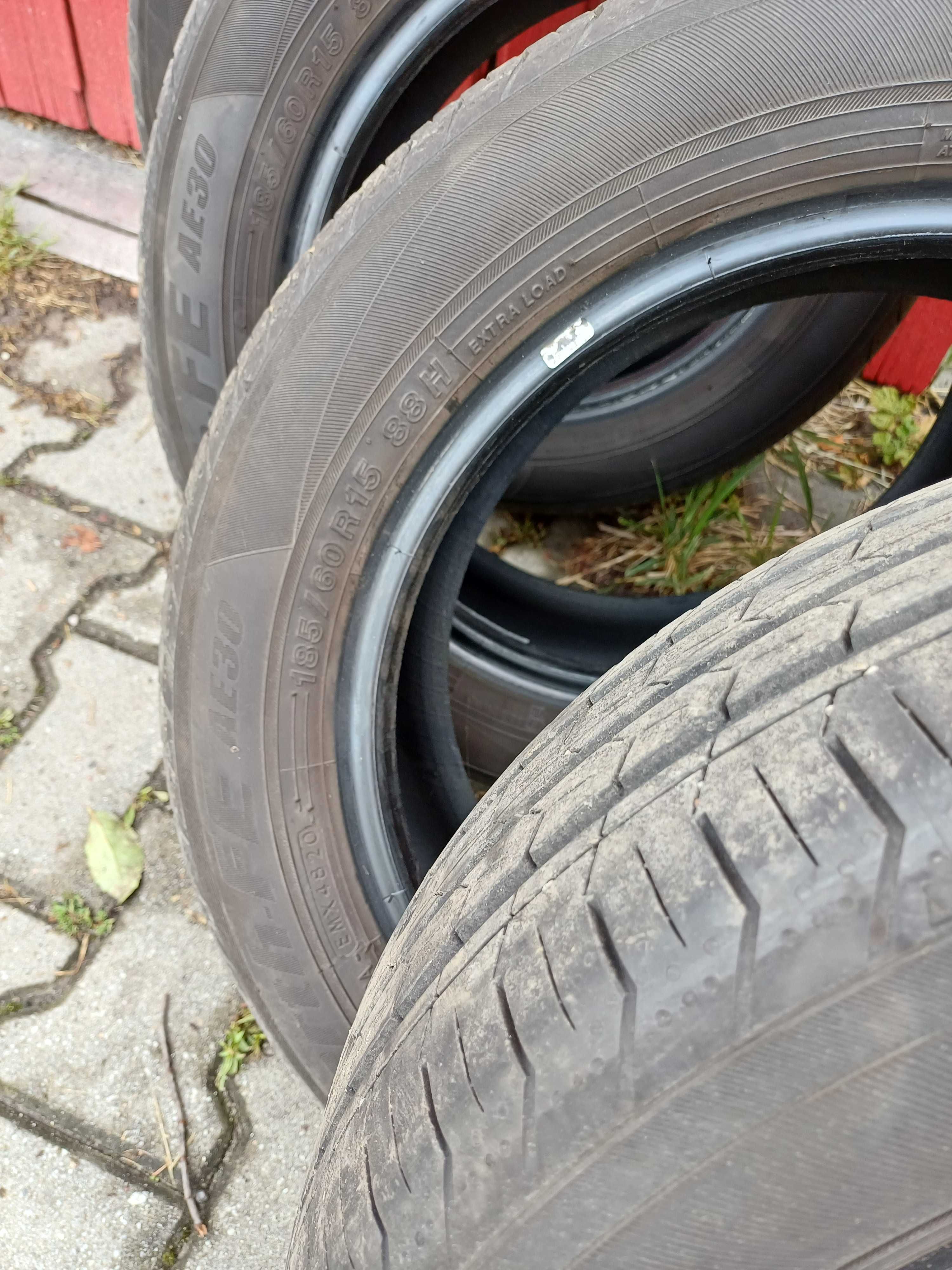 Opony letnie   185x60 R15 Yokohama używane