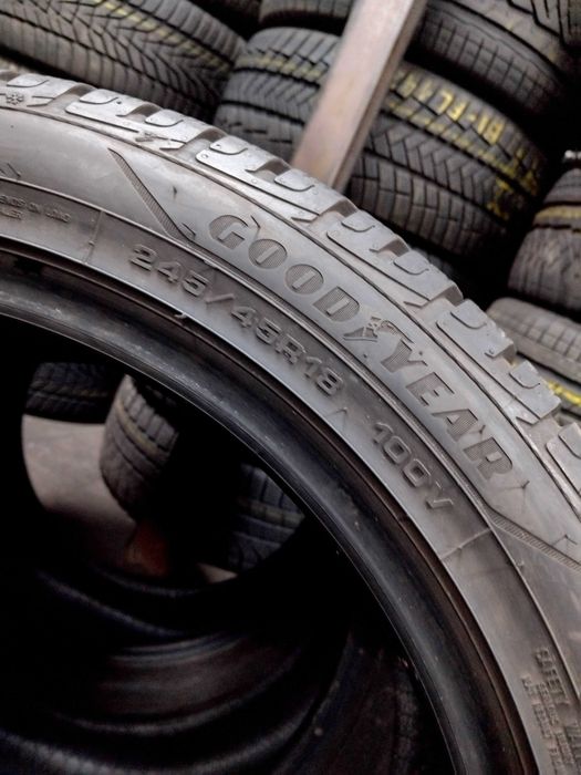 Шини бу 245/45 R18 Goodyear Ultra Grip Perf+ Комплект Зима