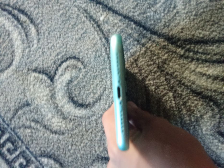 Продам айфон 11 на запчастини