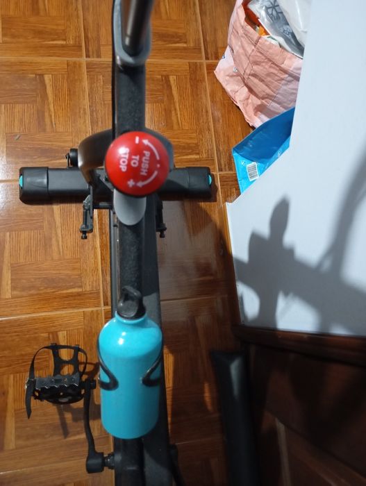 Bicicleta de ginástica