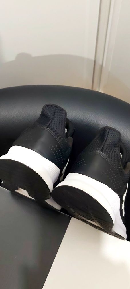Tenis "Adidas Runfalcon"