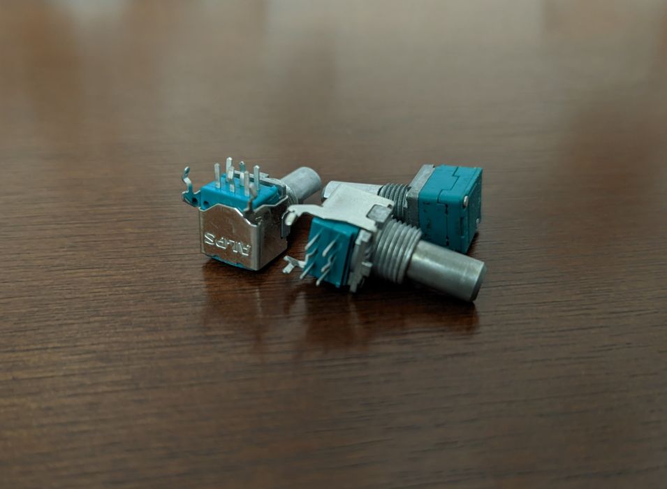 Потенціометр ALPS, Резистори ПЕВ-25, ПЕ-20