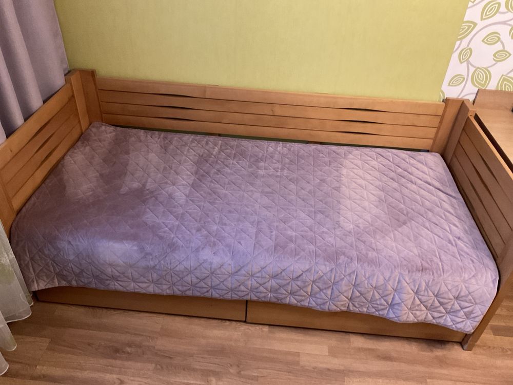 Продам ліжко 200•90