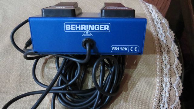 footswitch behringer