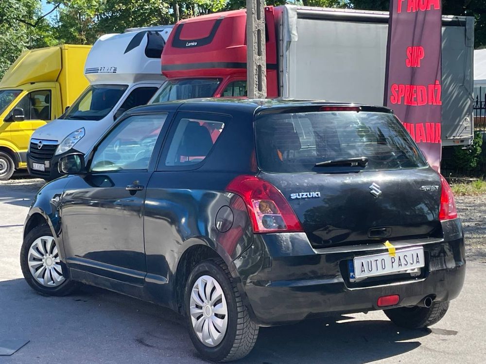 Suzuki Swift 1.3D**Zamiana **Klima**Małe auto**Bbd stan**2 kpl opon**