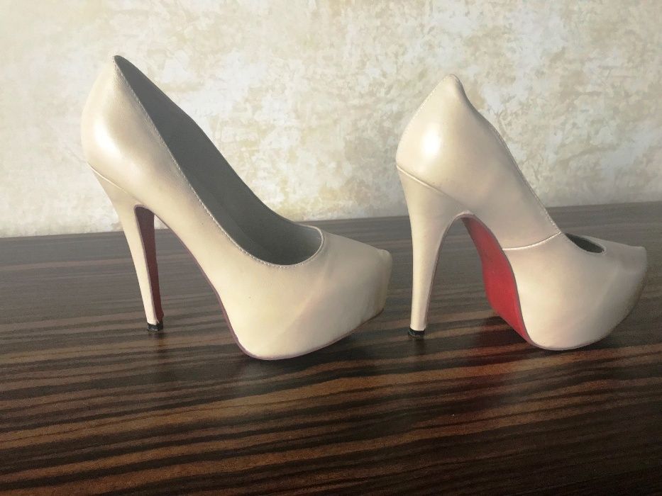 туфли Christian Louboutin (Лабутены) оригинал р.36-37