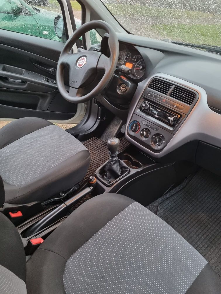 Fiat Punto sprowadzony w bardzo dobrym stanie