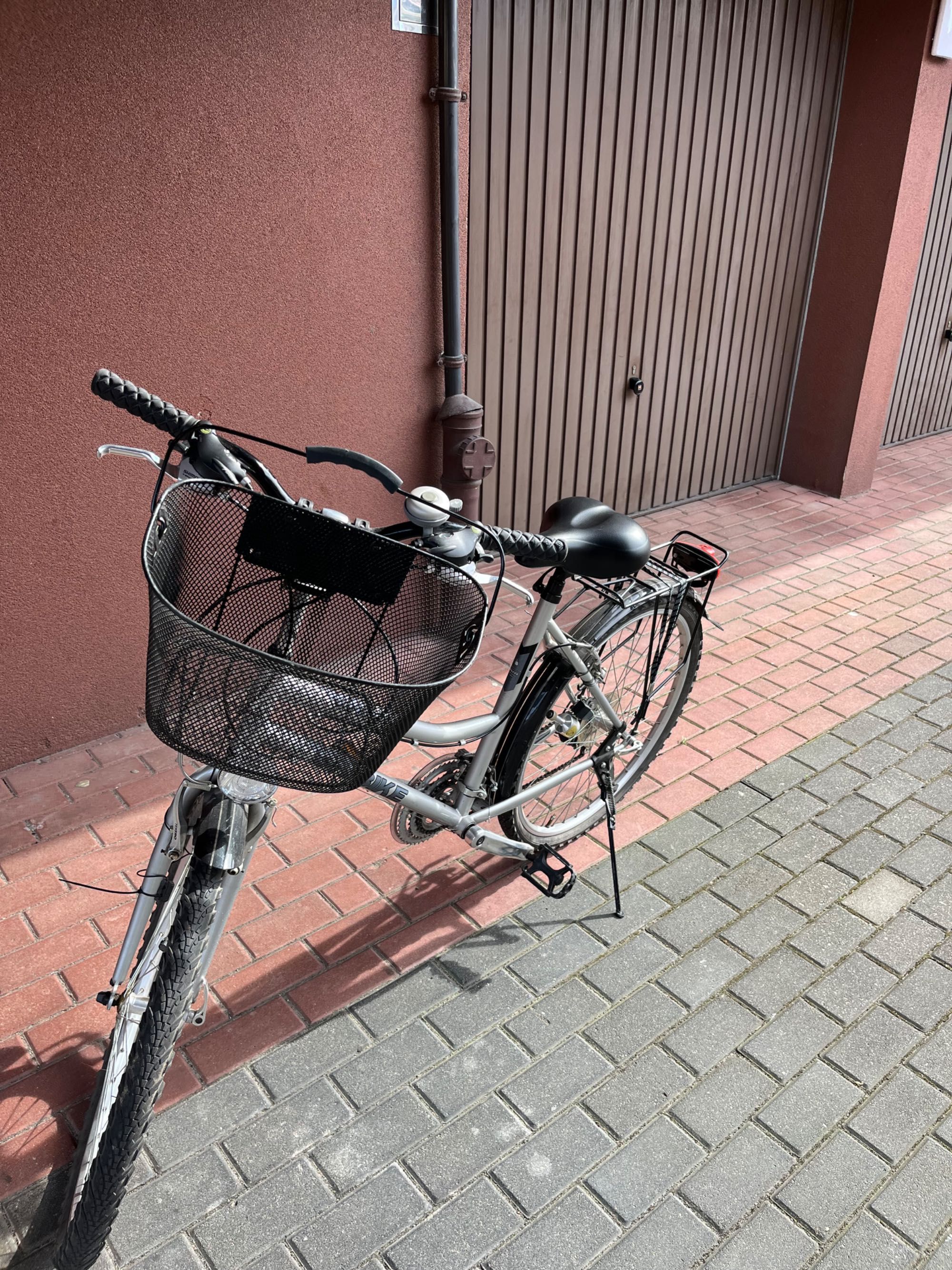 Rower Unibike trekkingowy damski