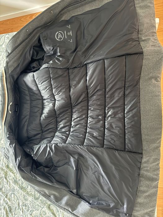 Casaco Hugo Boss Regular Fit Acolchoado em mistura de Lã Stretch
