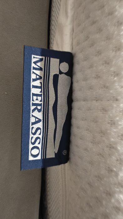 Łóżko tapicerowane 140x200, szare, ze stelażem i materacem (lub bez)