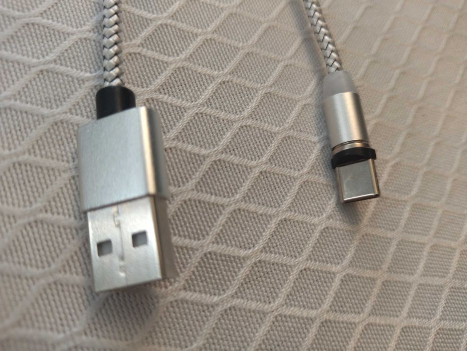 Магнітний USB-кабель для зарядки зі штекером Type-C (3 шт. по 80 грн.)