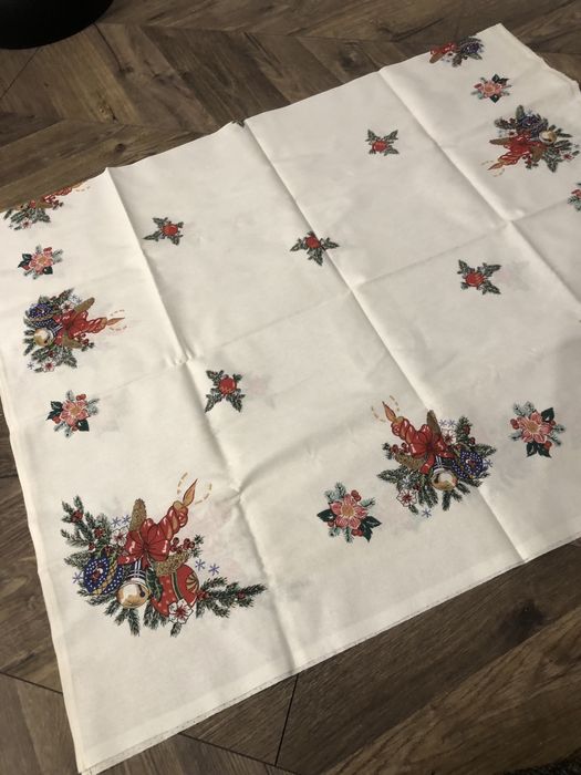 Obrus prostokątny świąteczny 142x85