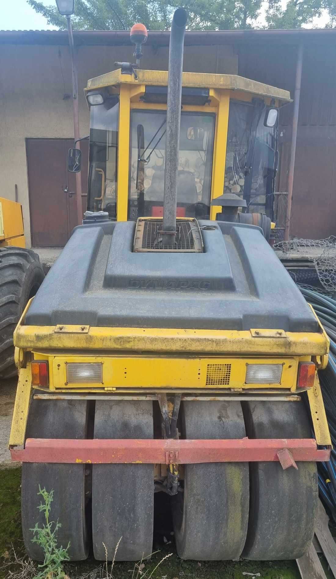 Walec drogowy Dynapac CC232C