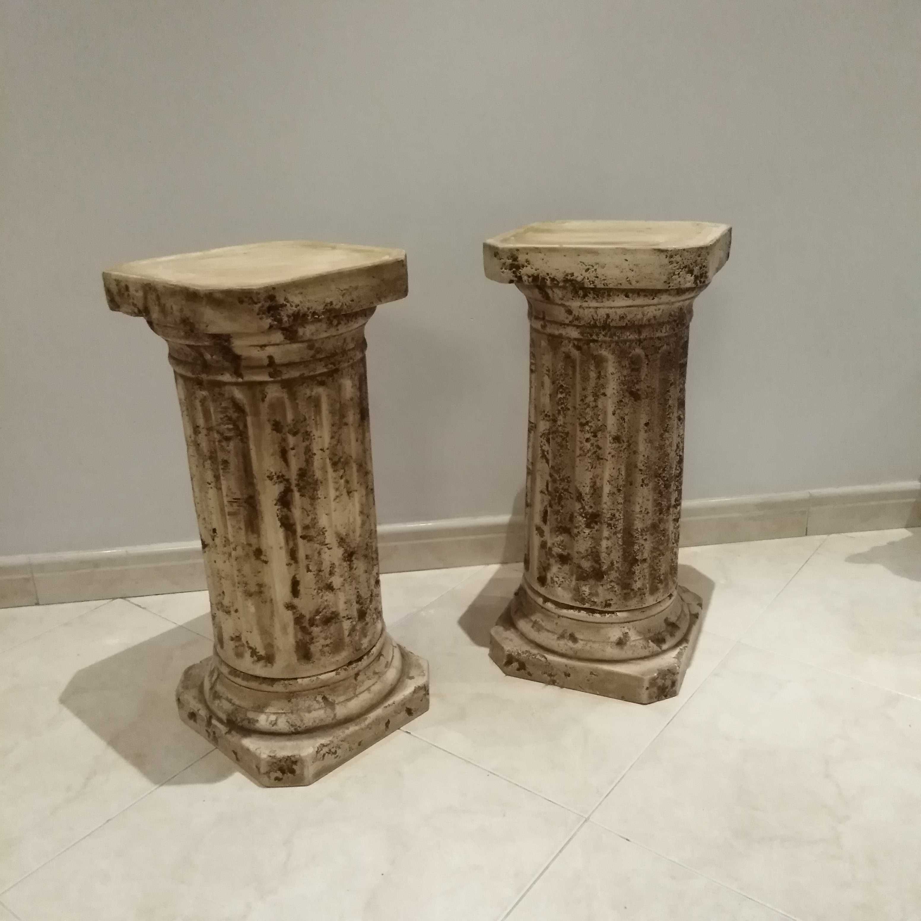 Colunas imitação antiga Grécia