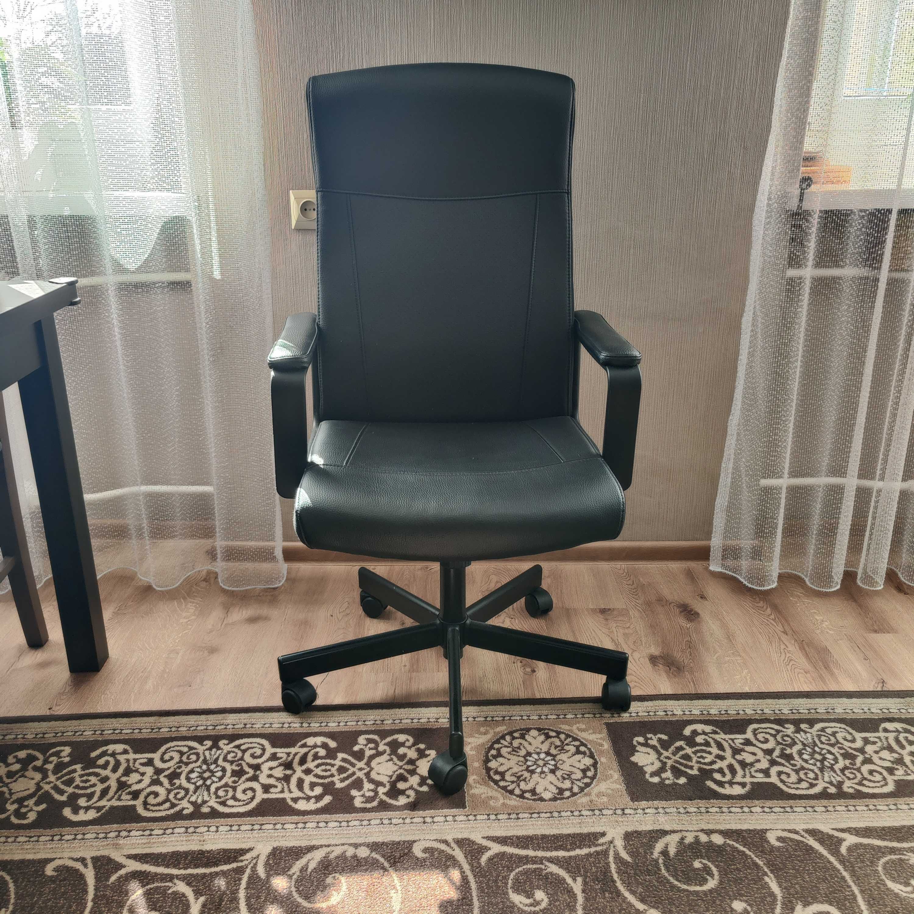 Krzesło obrotowe do biura