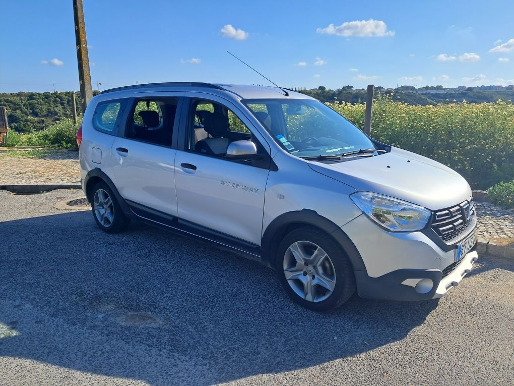 Dacia lodgy com IVA dedutível