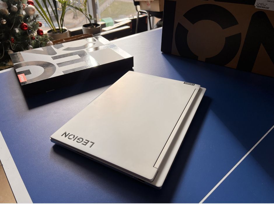 legion 7 Qhd i9-14900hx Rtx 4070 ddr5-32 ssd 1000