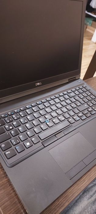 Ноутбук Dell новий