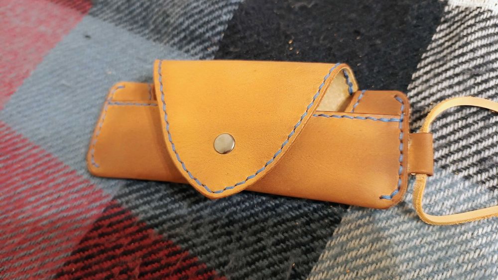 bar Skóroszyj - etui na okulary z rzemieniem WYPRZEDAŻ