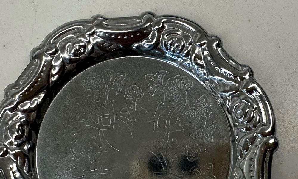 Patera podstawek z lat PRL-u