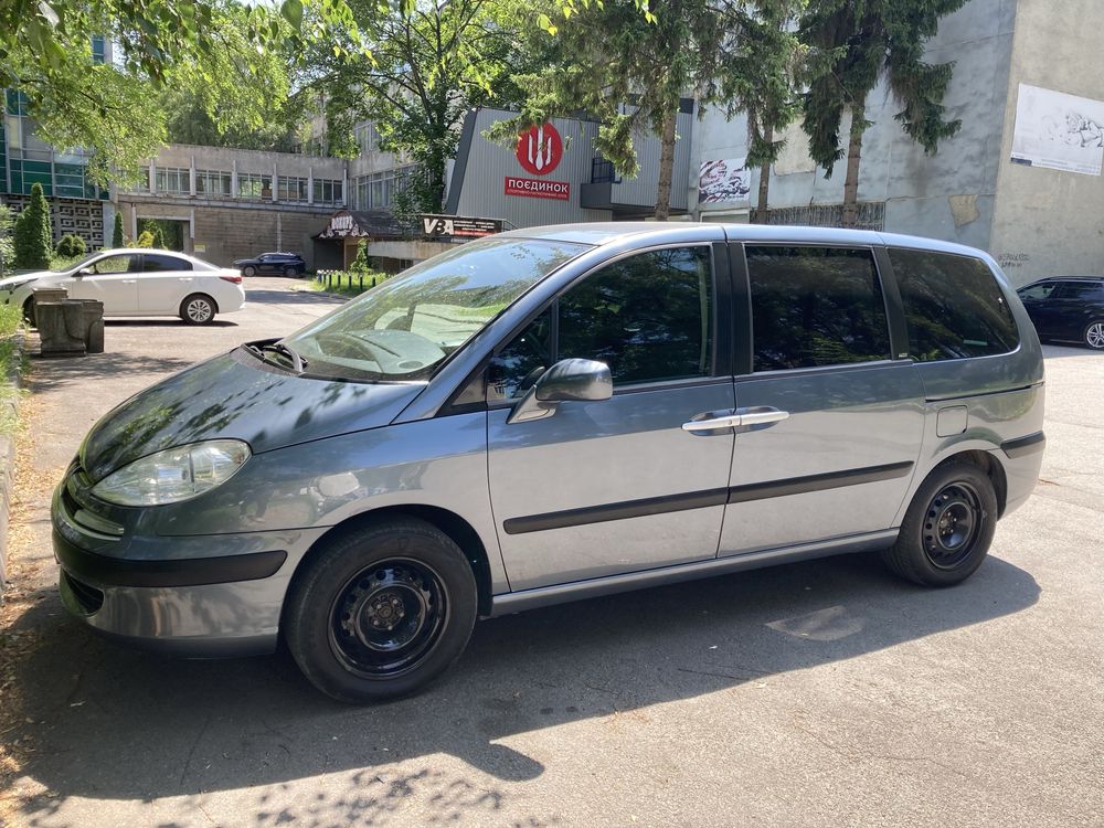 Peugeot 807 2006