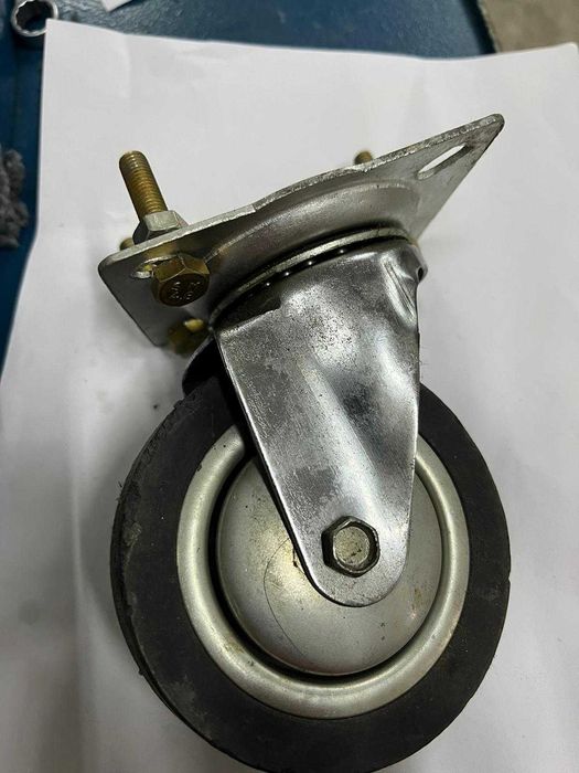 Rodas Giratórias para Carrinho de Carga 2€ cada