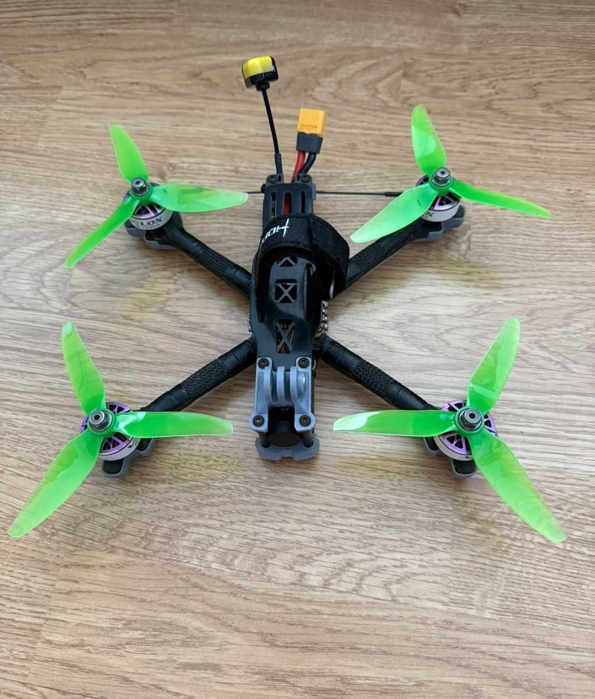 Dron FPV Analog + Gogle Foxeer