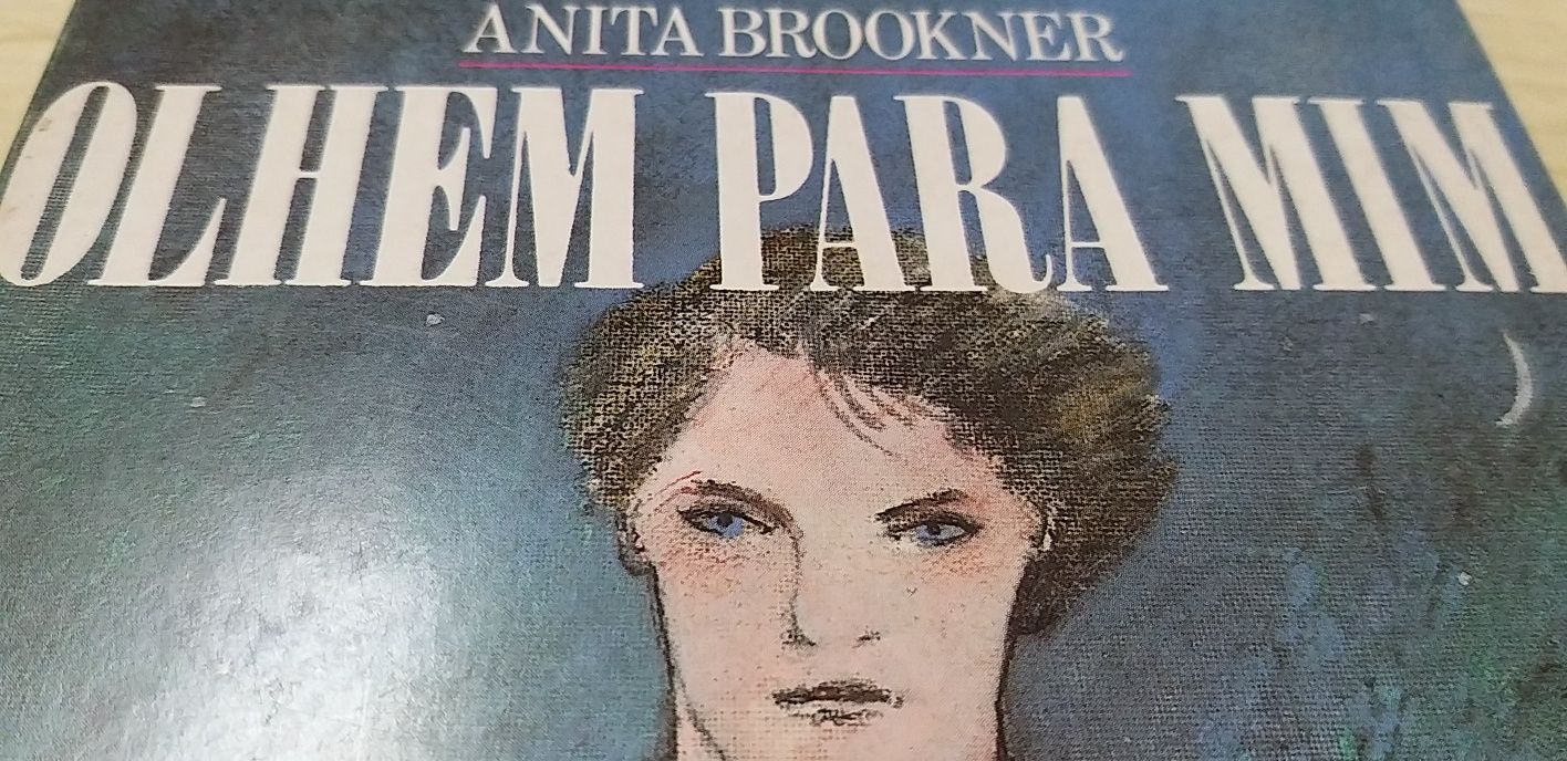 Olhem Para Mim de Anita Brookner.