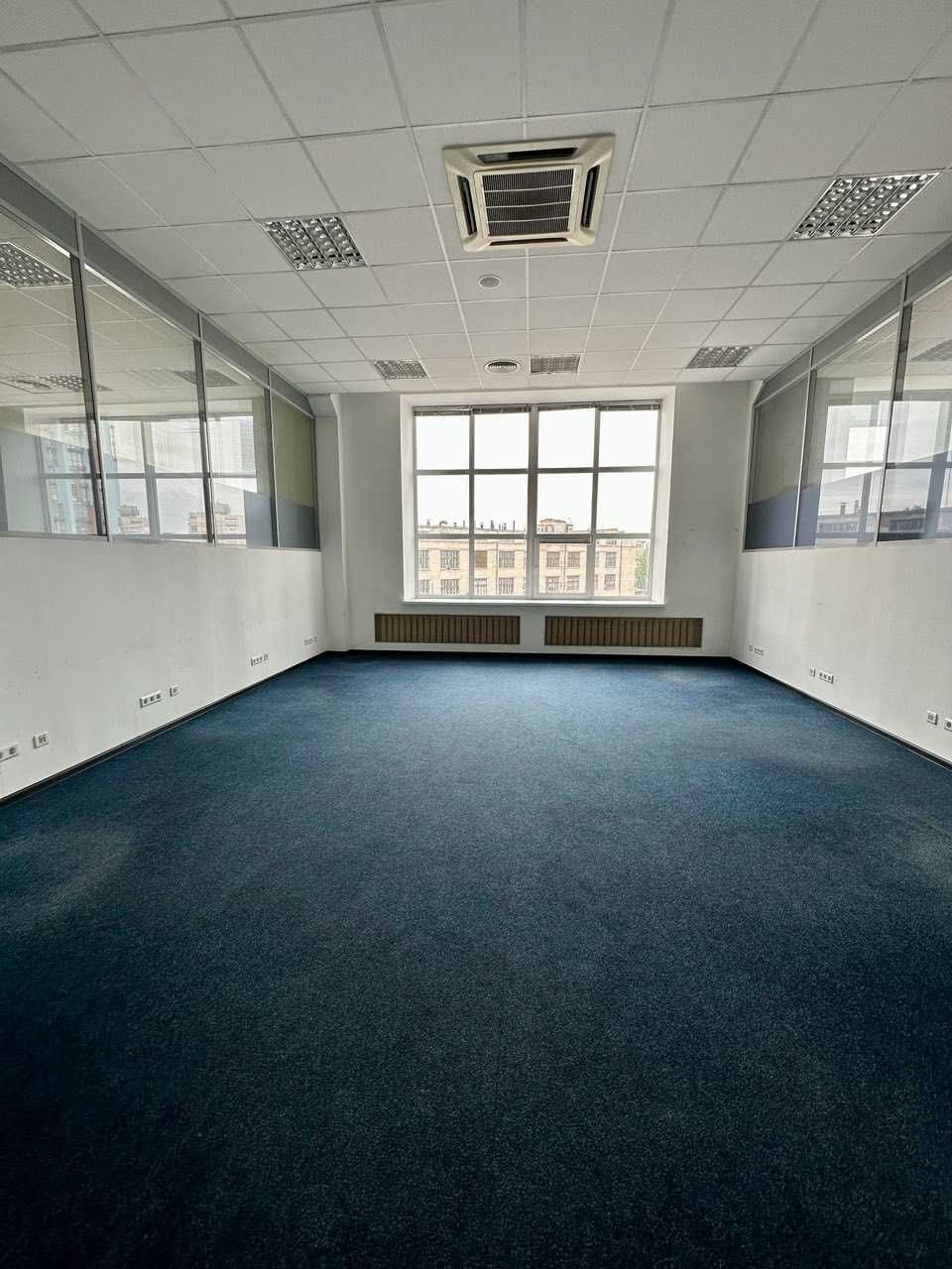 Офис в бизнес центре, 55 м.кв. Вокзальная. Собственник