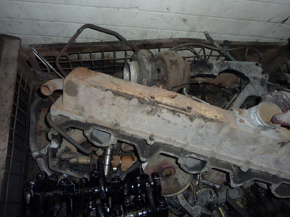 Turbosprężarka do silnika Cummins L10 L 11  wszystkie  części