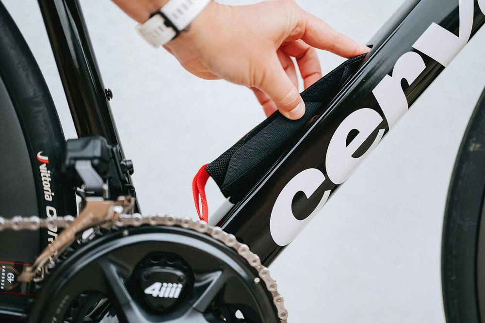 Bicicleta Cervelo Caledonia-5 Emerald - Cream - Rival AXS