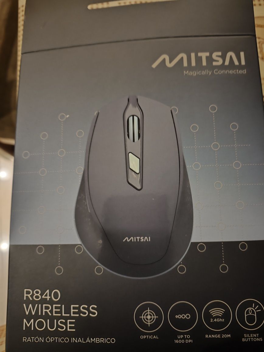 Mouse wireless r840
