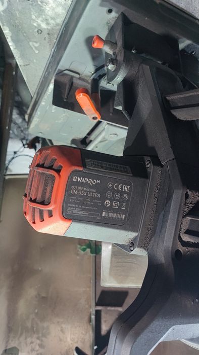 Монтажна пила Dnipro-M CM-35X ULTRA (відрізний, торцовочна пила)