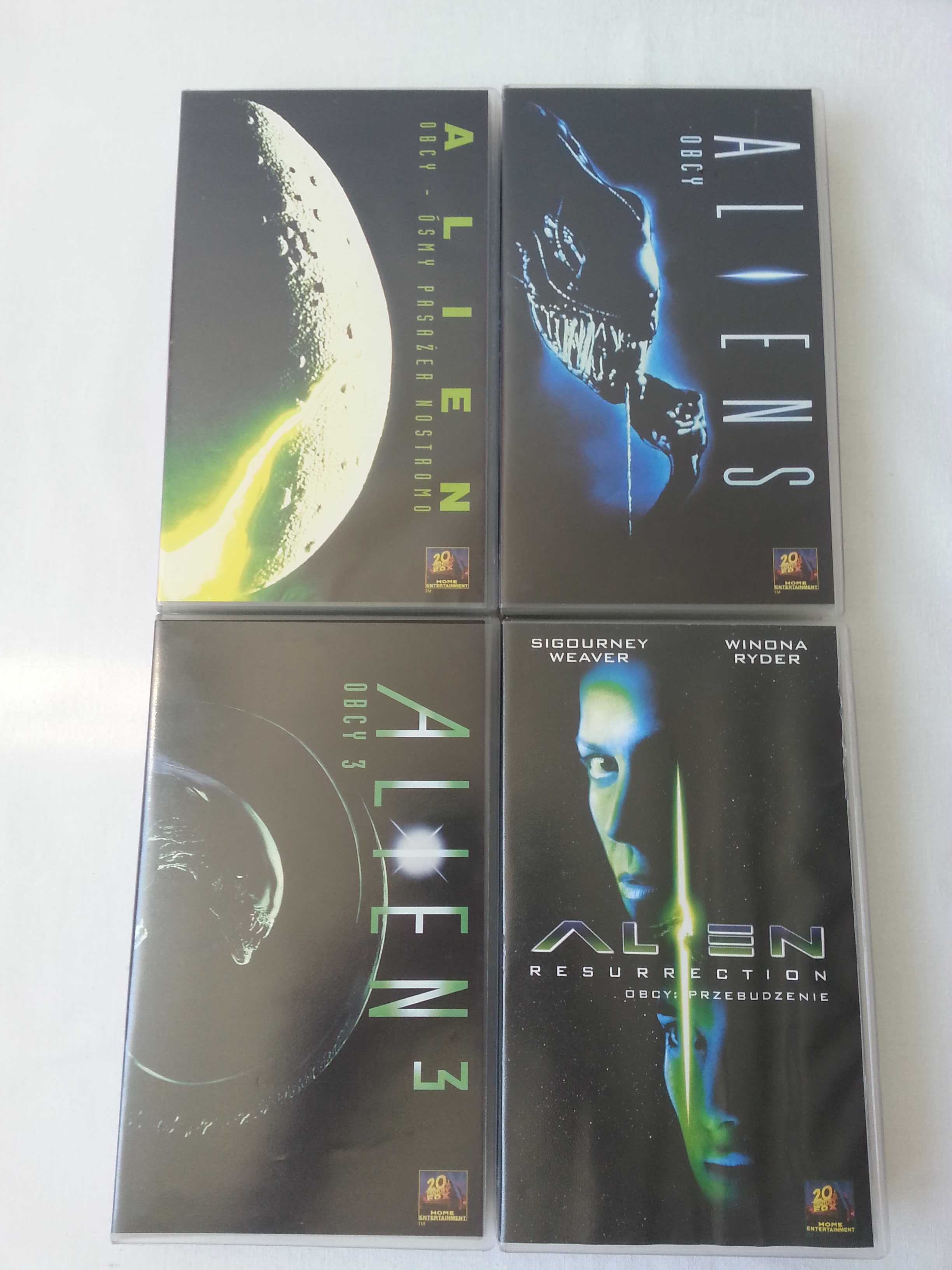 Kasety VHS Obcy 4 części