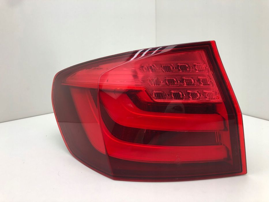 bmw f11 tylna lewa lampa led 7203233