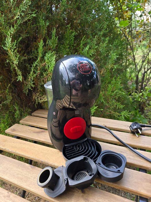 Капсульна кавоварка DeLonghi Piccolo XS + подарунок!